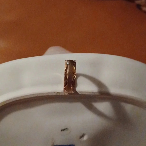 💙🌹New yellow tone wedding band - Picture 7 of 8